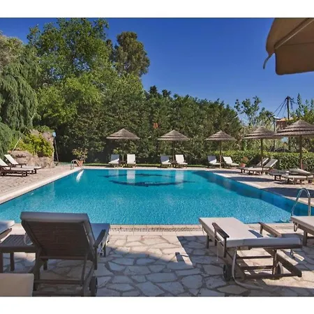 Corfu Club Maisonette 5 アパートホテル ゴウヴィア