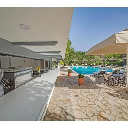 Corfu Club Maisonette 5 Aparthotel