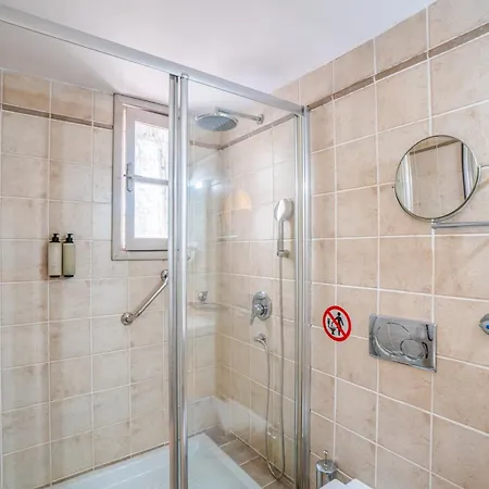 Corfu Club Maisonette 5 شقة فندقية 3*