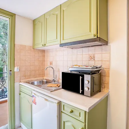 شقة فندقية Corfu Club Maisonette 5 3*